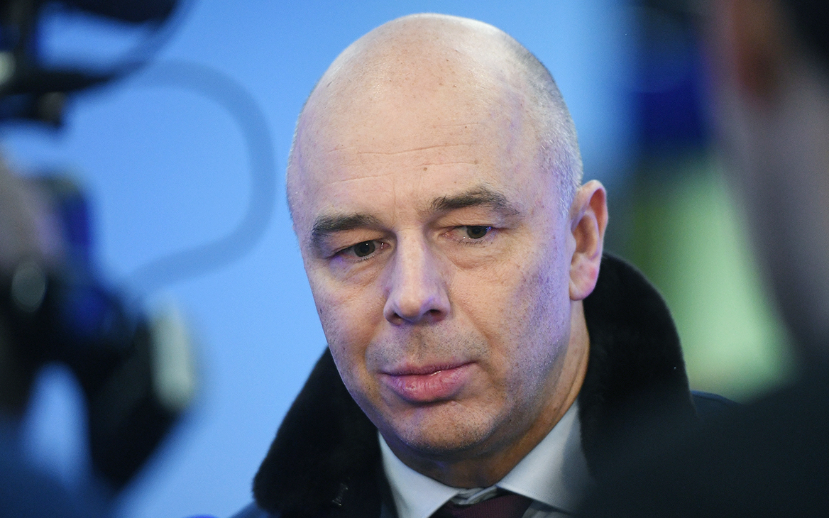Силуанов осудил банки за отказ давать гарантии компаниям под санкциями