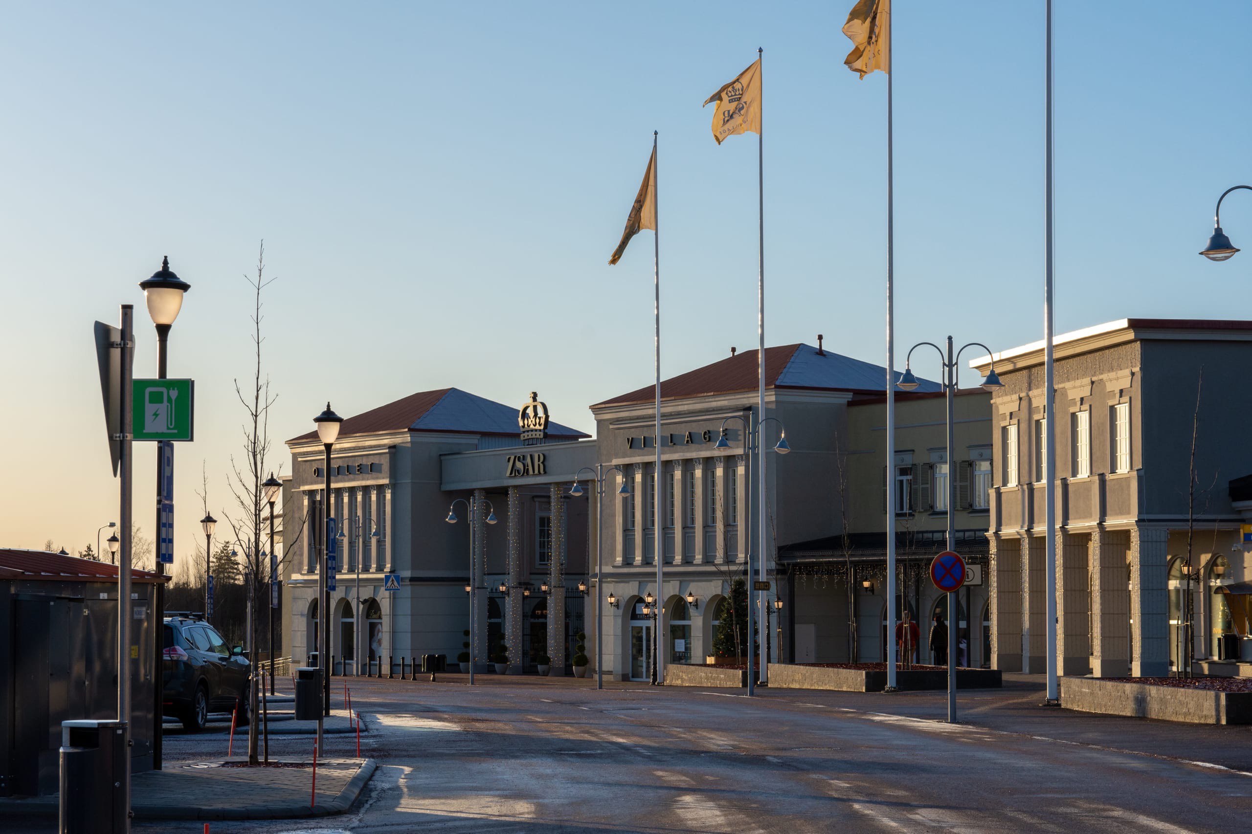 Аутлет-центр Zsar Outlet Village в Виролахти