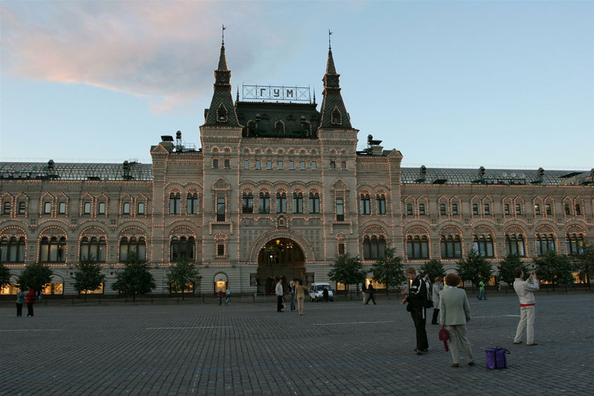 Москва уступает лишь Парижу по объему торговых площадей в Европе