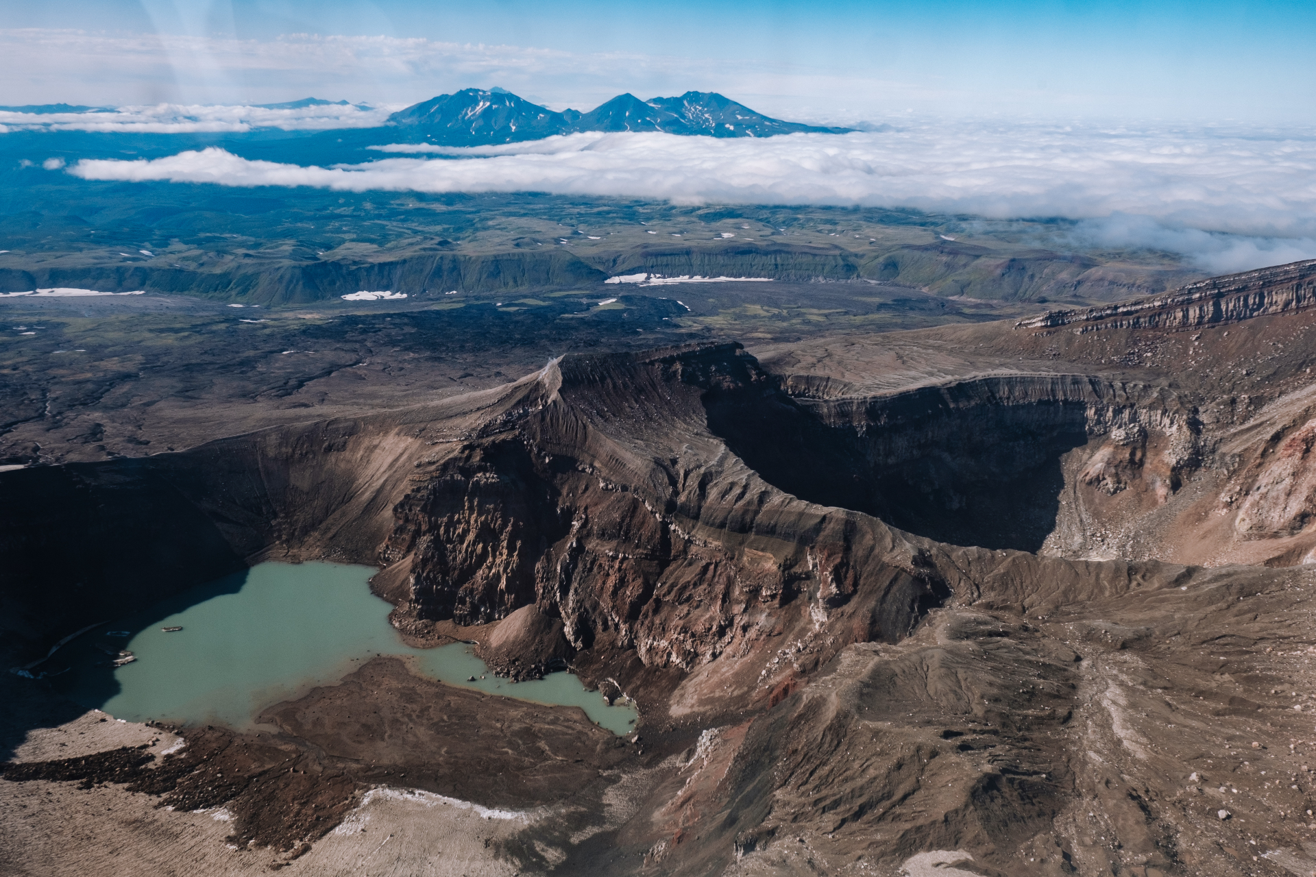 Рыбалка, вулканы и гастрономия: что смотреть и пробовать на Камчатке
