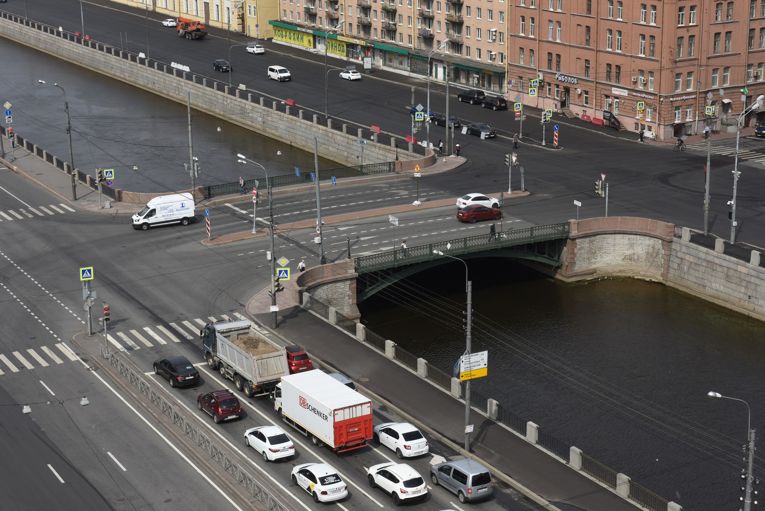 В Барнауле продолжается ремонт подъезда к гребному каналу