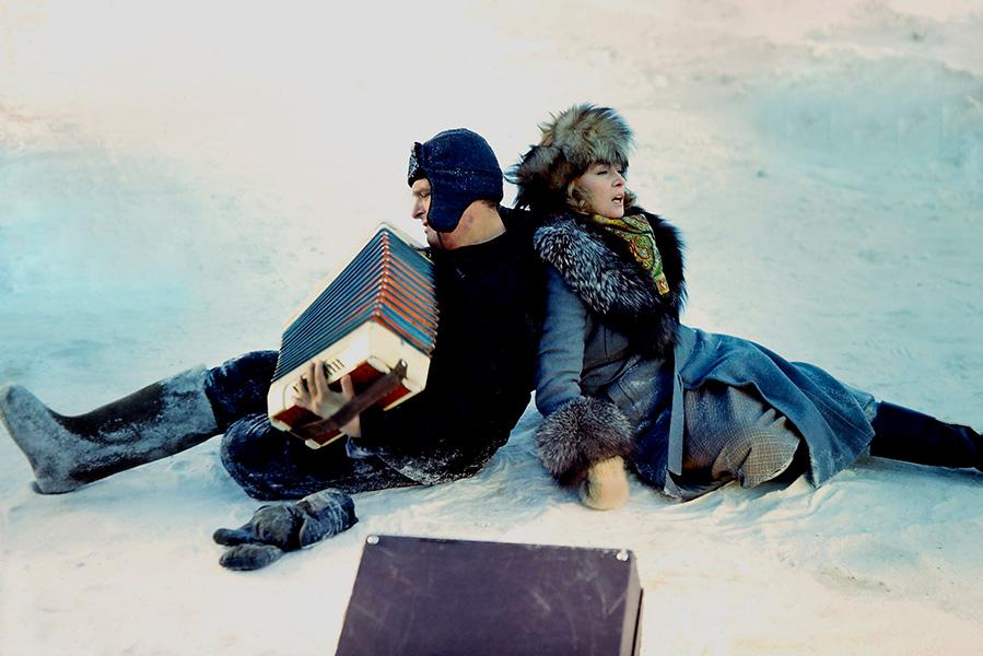 Людмила Гурченко и Олег Басилашвили в фильме Эльдара Рязанова &laquo;Вокзал для двоих&raquo;, 1982 год