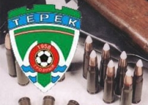 На базе чеченского клуба нашли тайник с оружием