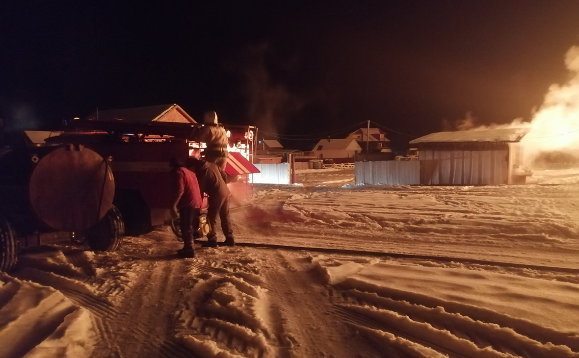 В Иркутской области произошел пожар в спортзале школы