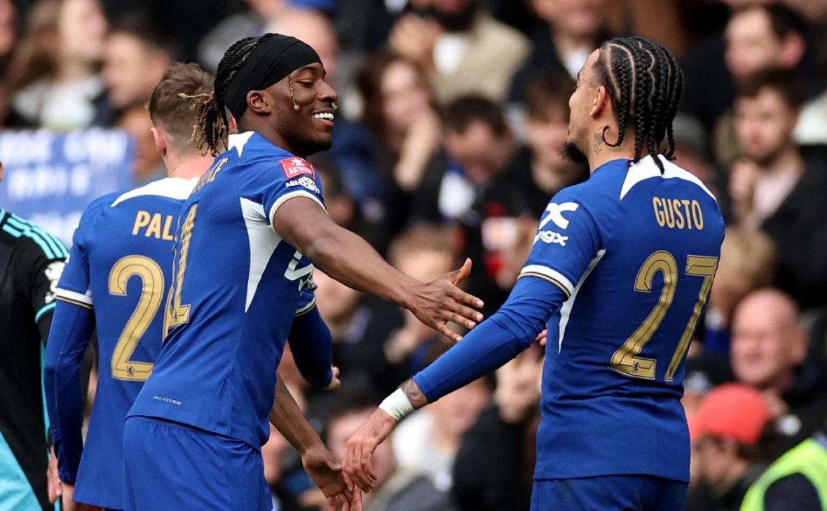 Andrew Boyers / Reuters