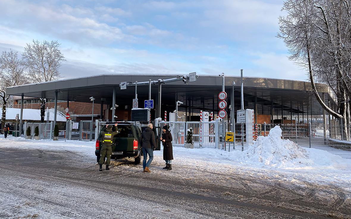 Эстония заявила, что российские пограничники нарушили ее границу