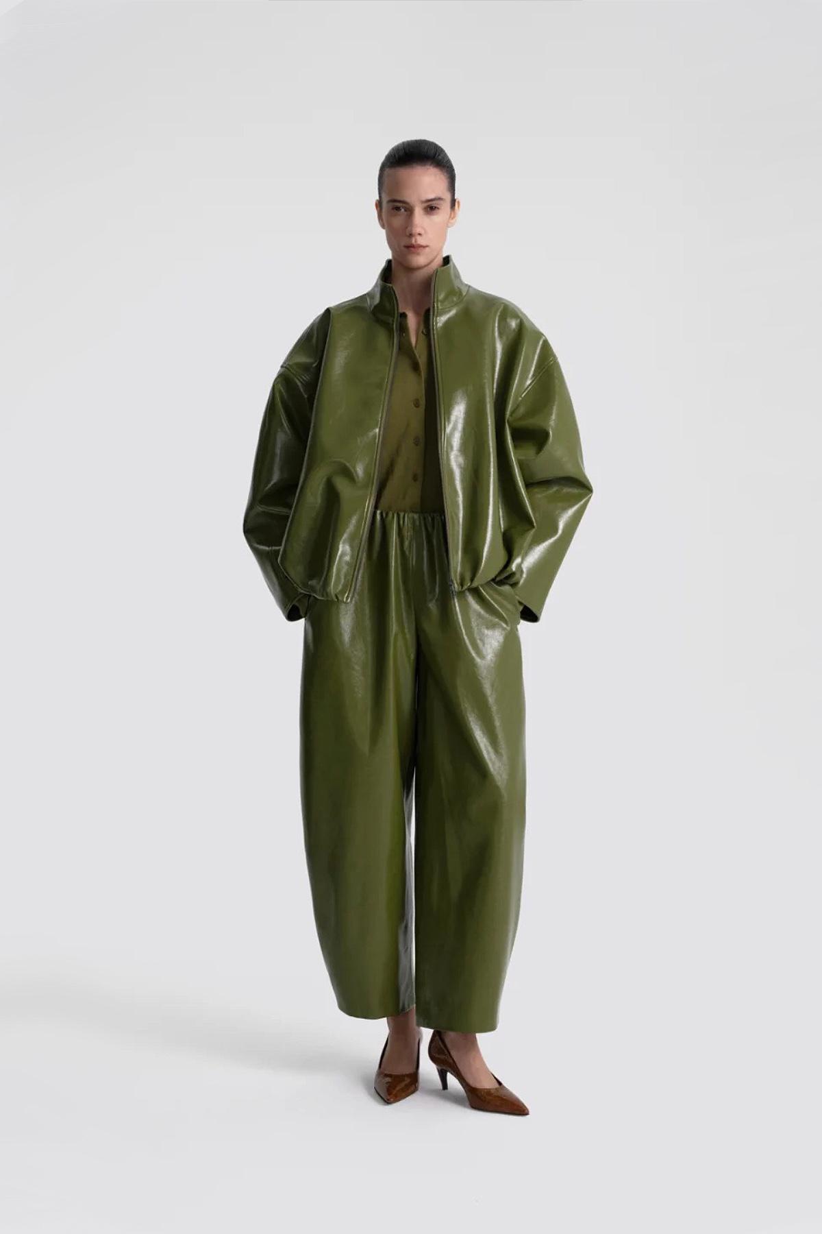 Брюки&nbsp;1811, 16 990 руб. (1811stores.com)