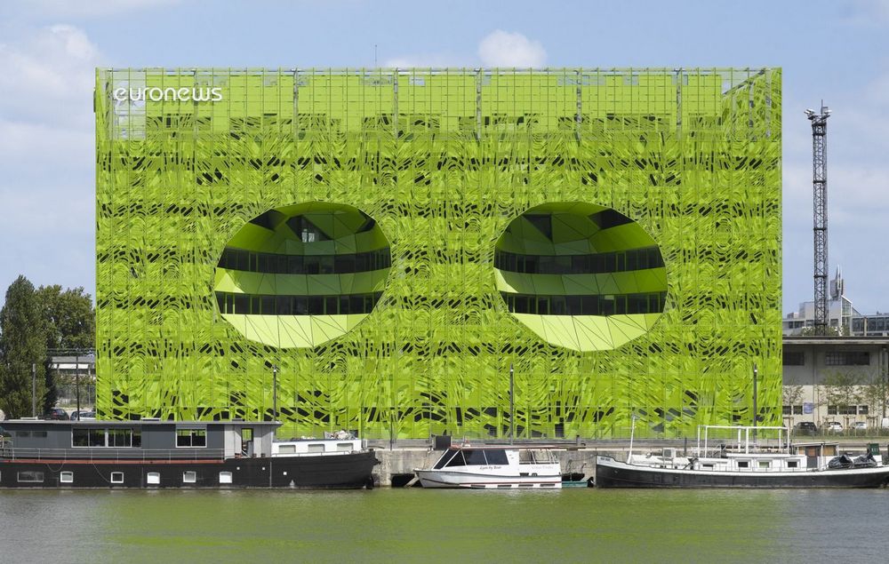 Зеленый мохнатый куб: как выглядит новая штаб-квартира Euronews