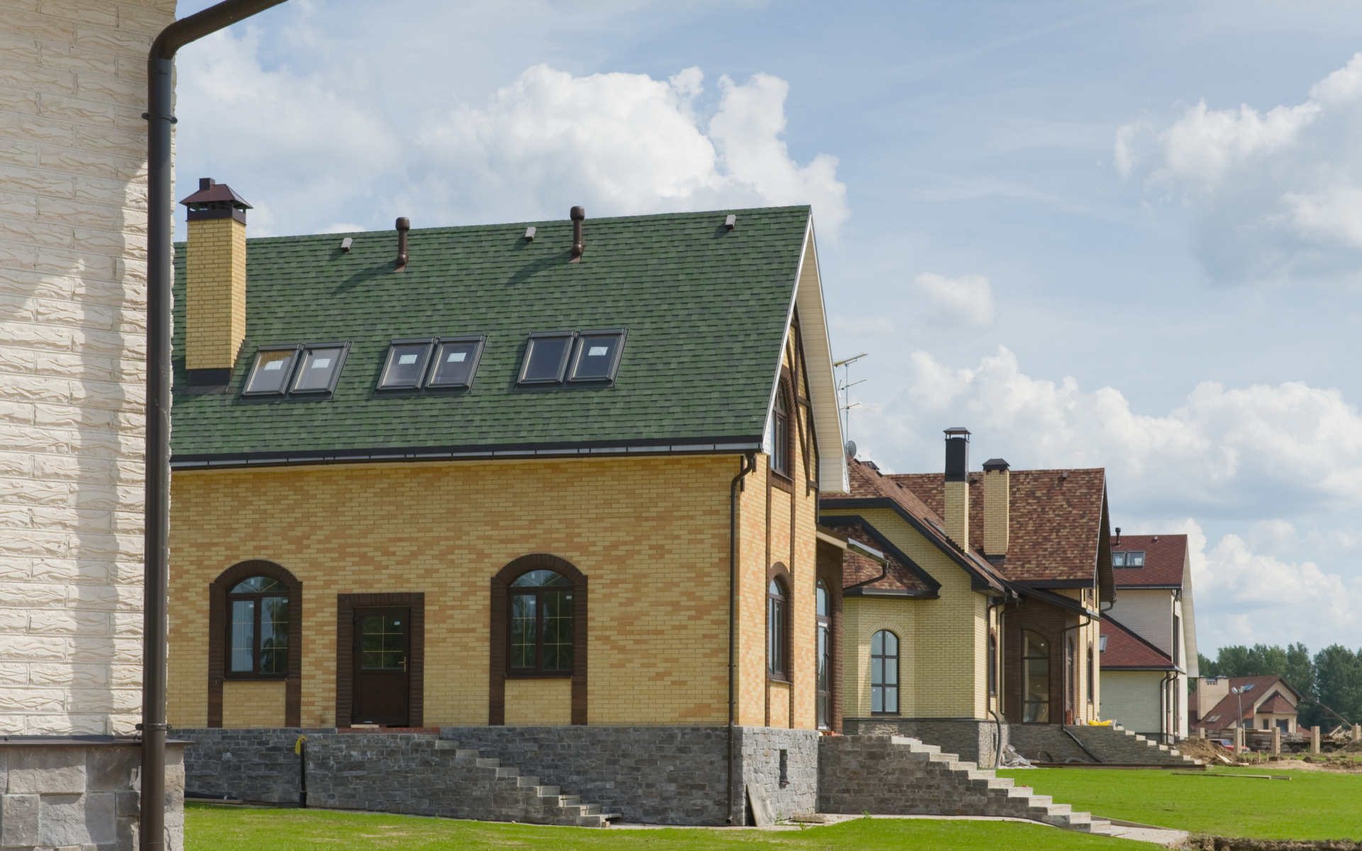 Средняя цена загородного дома в России выросла за год на 16,7%