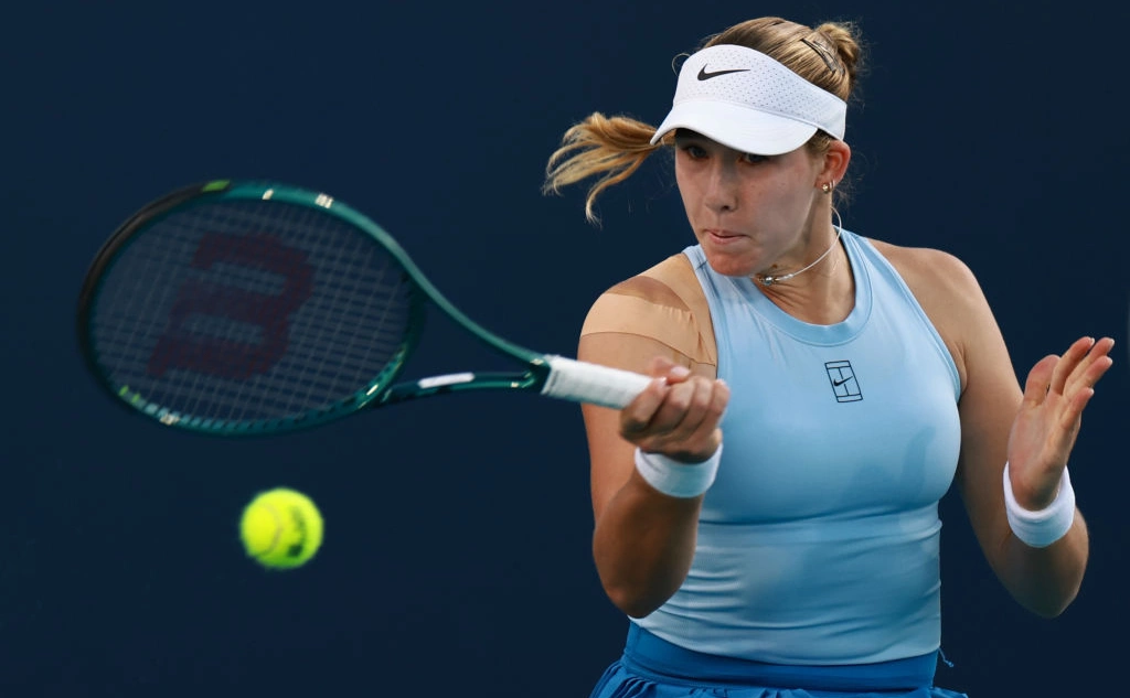 Carmen Mandato / Getty Images