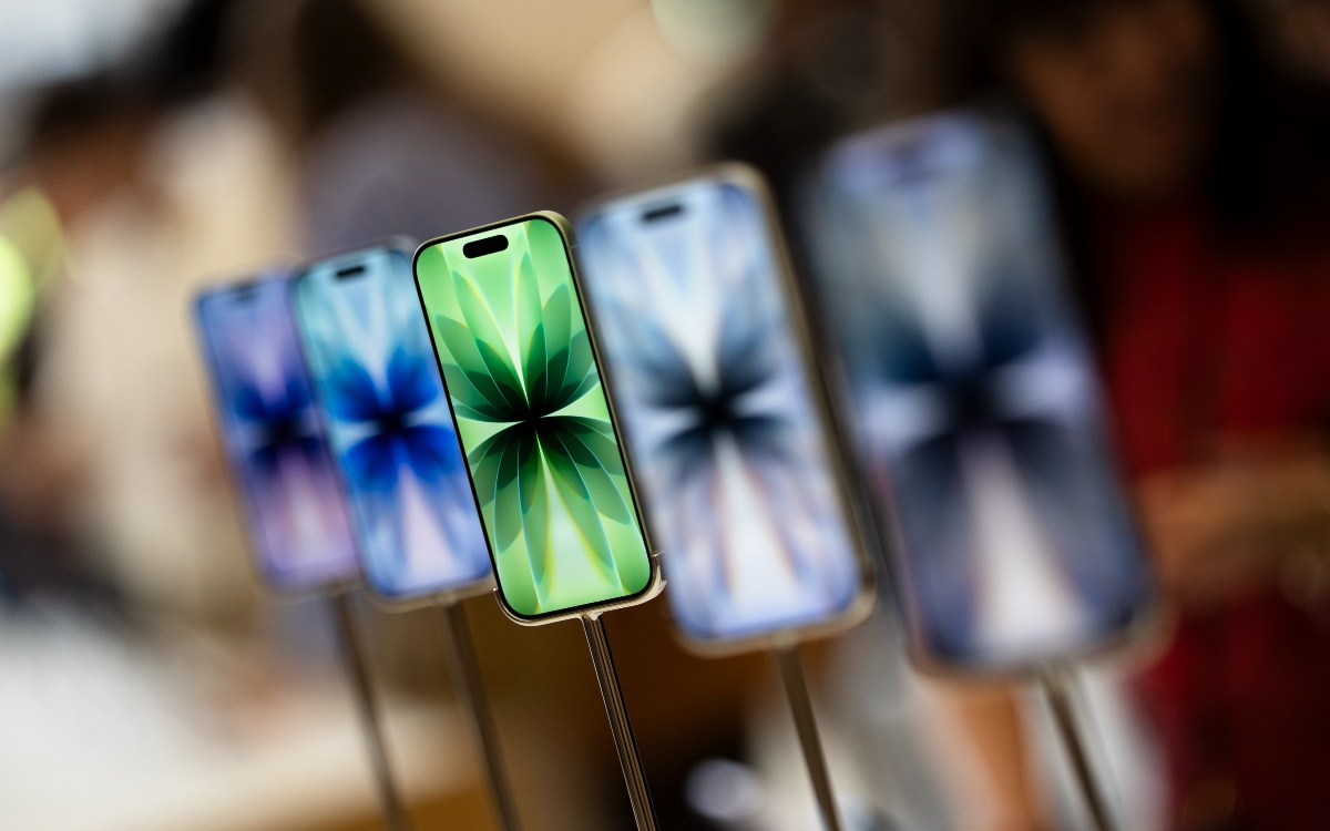 iPhone 17