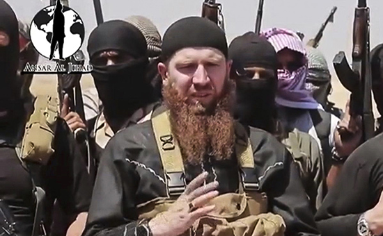 Один из лидеров группировки &laquo;Исламское государство&raquo;&nbsp;Абу Умар аш-Шишани, известный как Омар Чеченец.&nbsp;28 июня 2014 года


