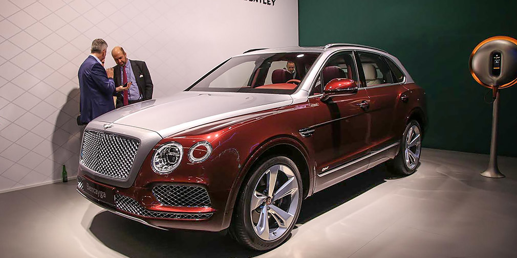 Гибридная Bentley Bentayga: 2,5 часа подзарядки и умная навигация