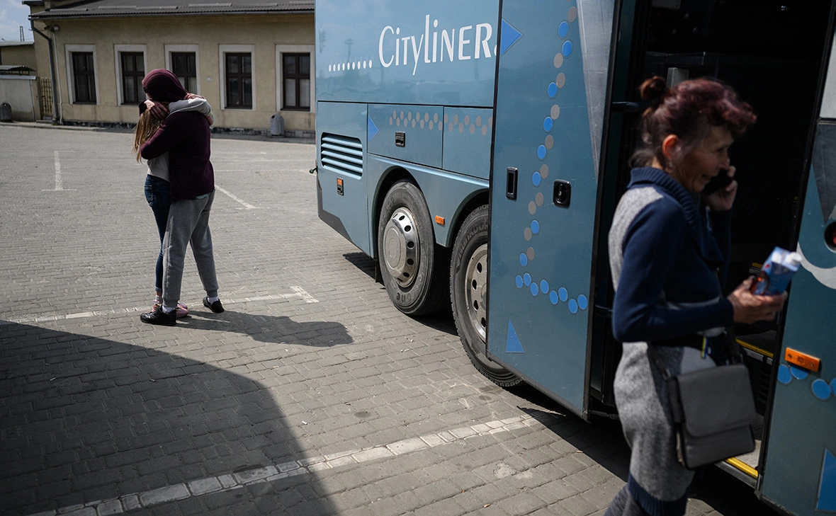 Leon Neal / Getty Images