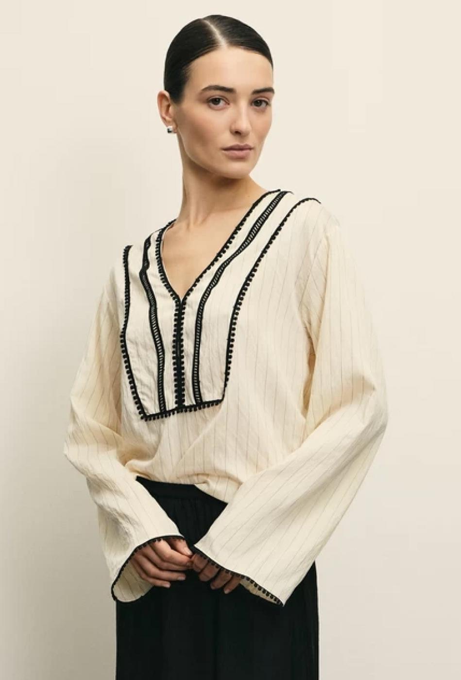 Блузка с вышивкой, Zarina, 2599 руб. (zarina.ru)