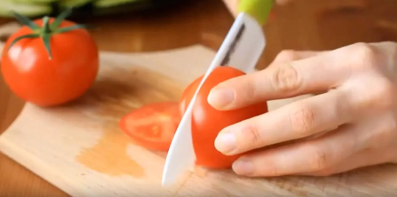 Подготовьте помидоры