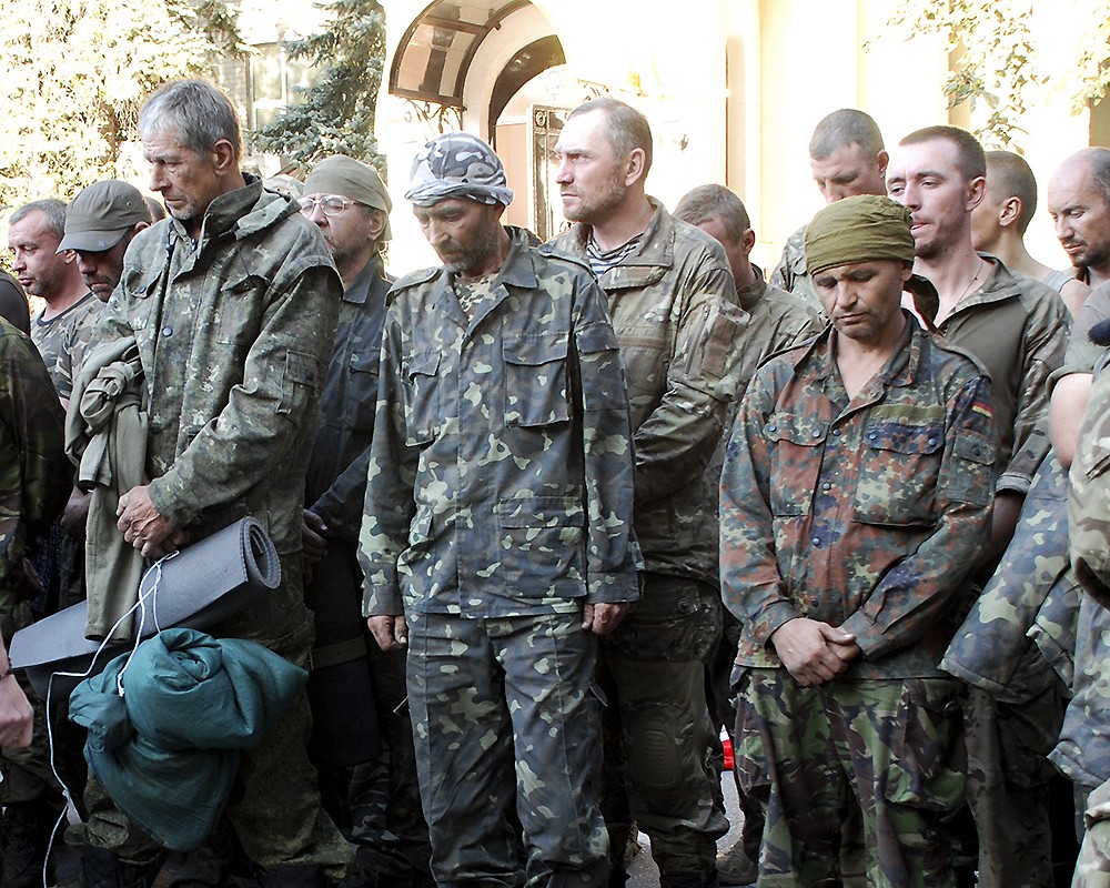 Пленные украинские военные, вывезенные из окружения под Иловайском, архив
