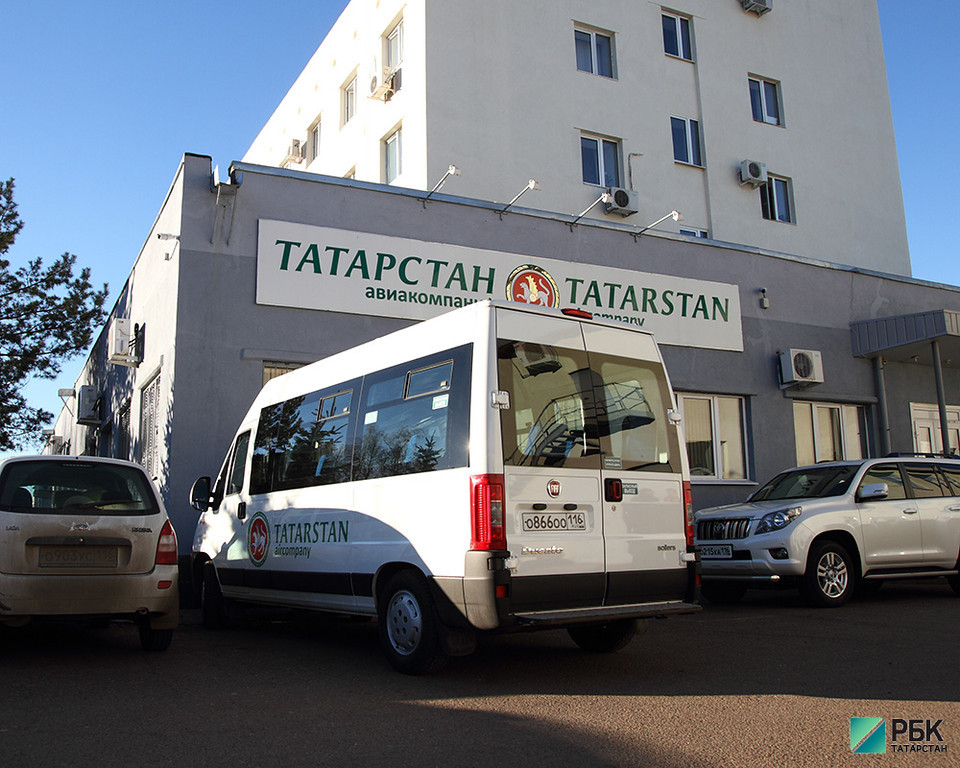 Авиакомпания "Татарстан" подала в суд на экс-гендиректора