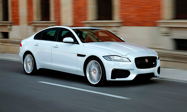 Jaguar назвал российские цены на новый XF