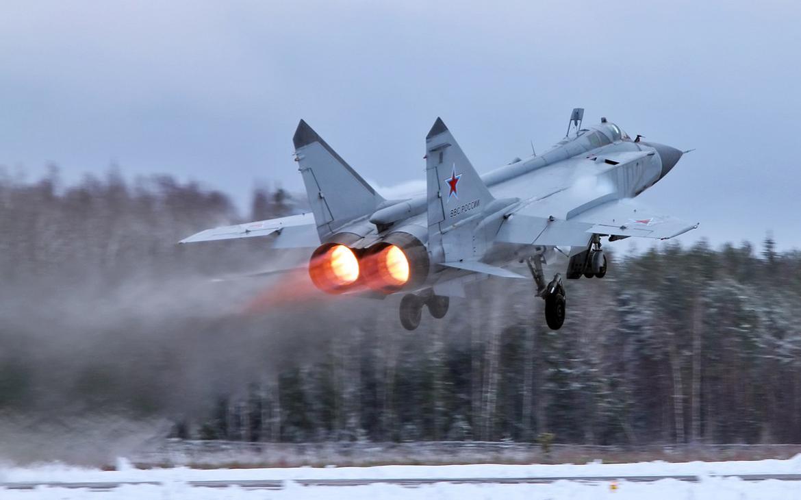 «РИА Новости» узнало об обнаружении экипажа упавшего в Приморье МиГ-31