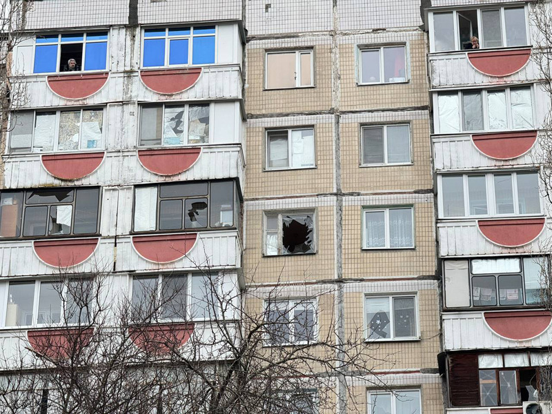 По словам Вячеслава Гладкова, в результате обстрела разрушения выявлены в семи частных домовладениях: выбиты окна, повреждены кровли и забор. Также выбиты окна в нескольких квартирах пяти многоэтажных домов.