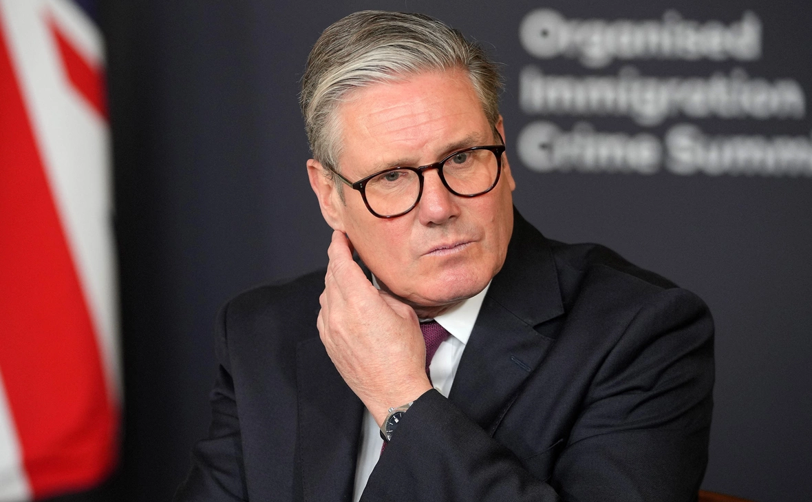 Kin Cheung / Reuters