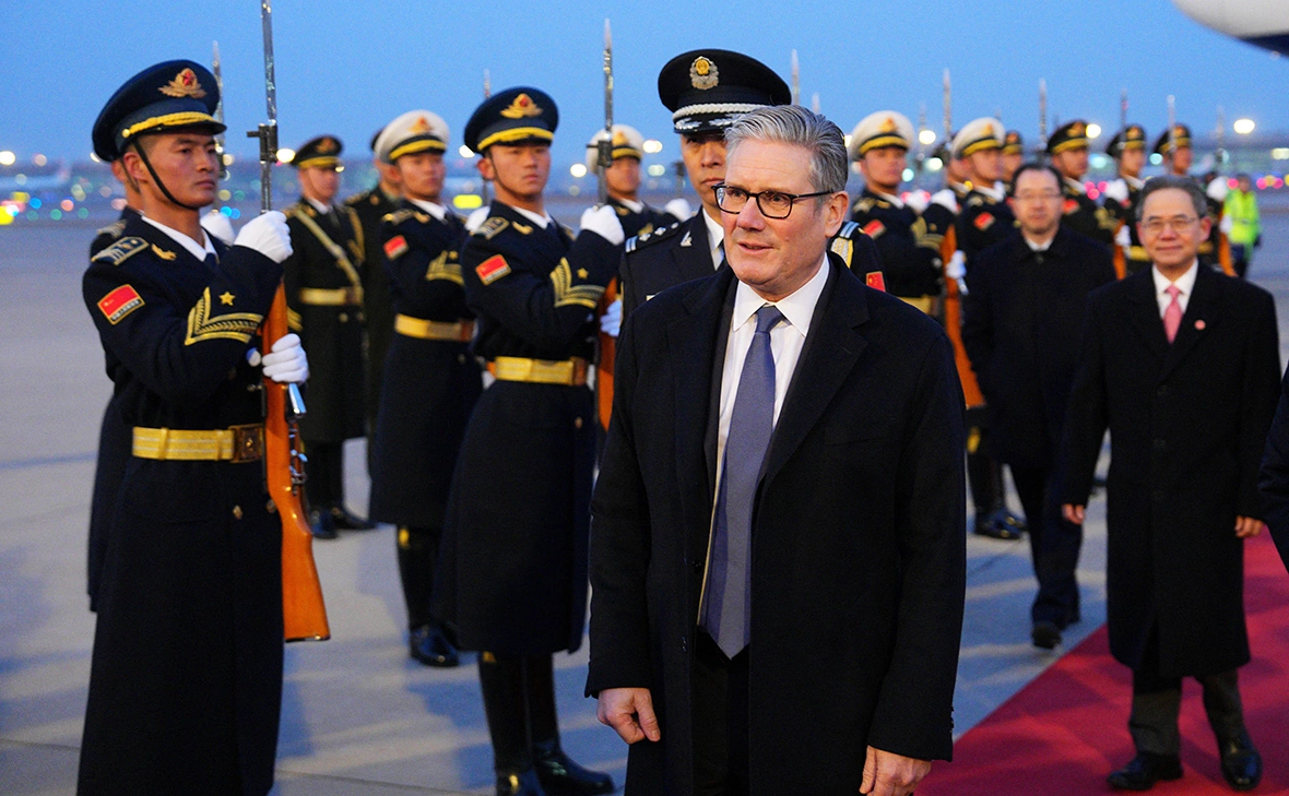 Carl Court / Reuters