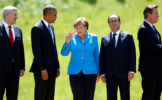 Премьер-министр Канады Стивен Харпер, президент США Барак Обама, канцлер Германии Ангела Меркель, президент Франции Франсуа Олланд и премьер-министр Великобритании Дэвид Кэмерон (слева направо) на саммите G7&nbsp;в Баварских Альпах