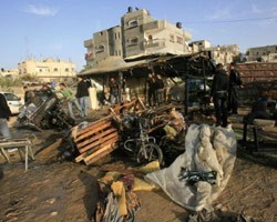В ответных авиаударах Израиля по Палестине погибли не менее 12 человек 