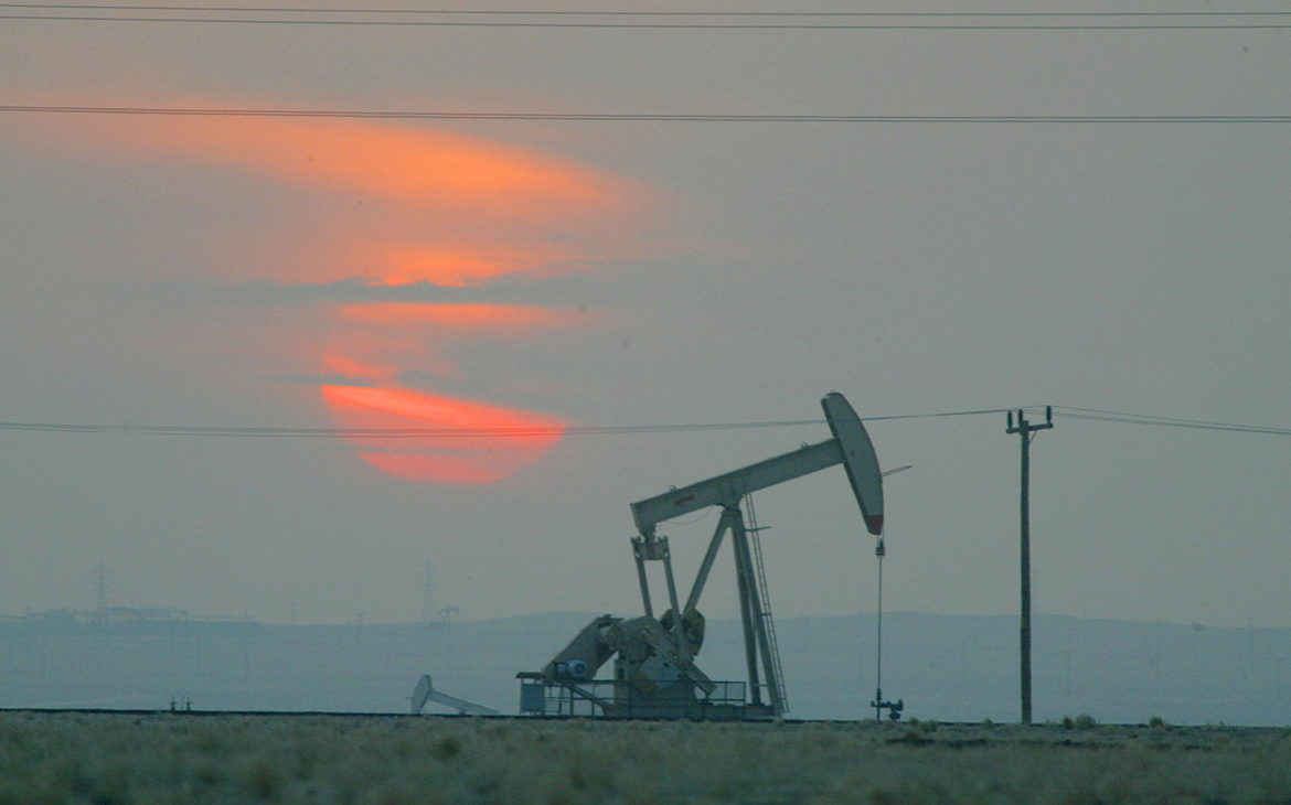 МИД Саудовской Аравии назвал экономическим решение ОПЕК+ о добыче нефти