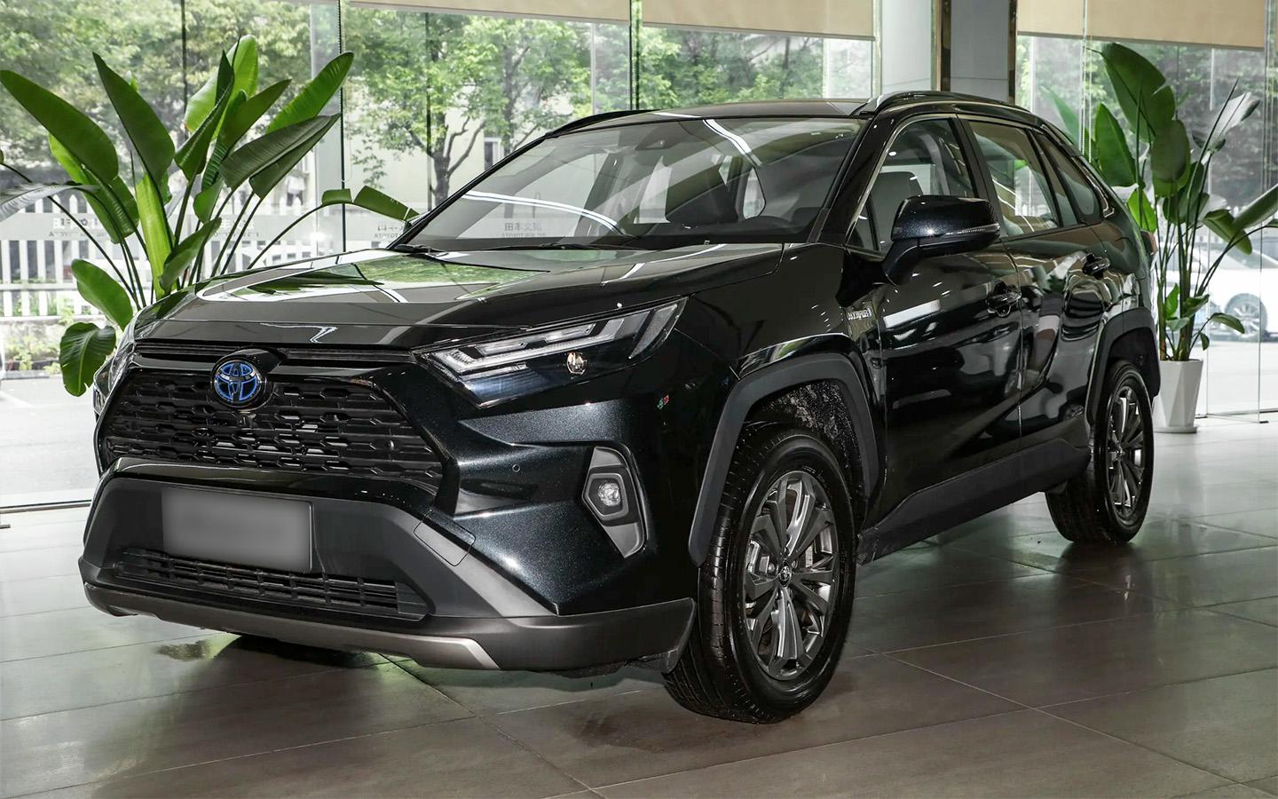 В Россию привезут новые Toyota RAV4 в особой версии. Мы все узнали