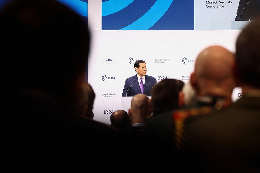 Liesa Johannssen / Reuters