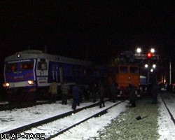Водитель машины, протаранившей поезд, доставлен в больницу Астрахани