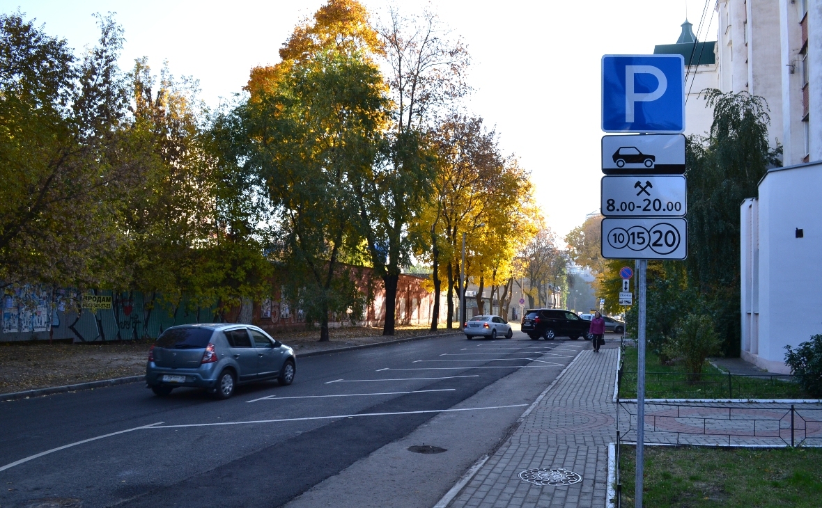 Роман Хахалев: «Бесплатные парковки обходятся очень дорого»