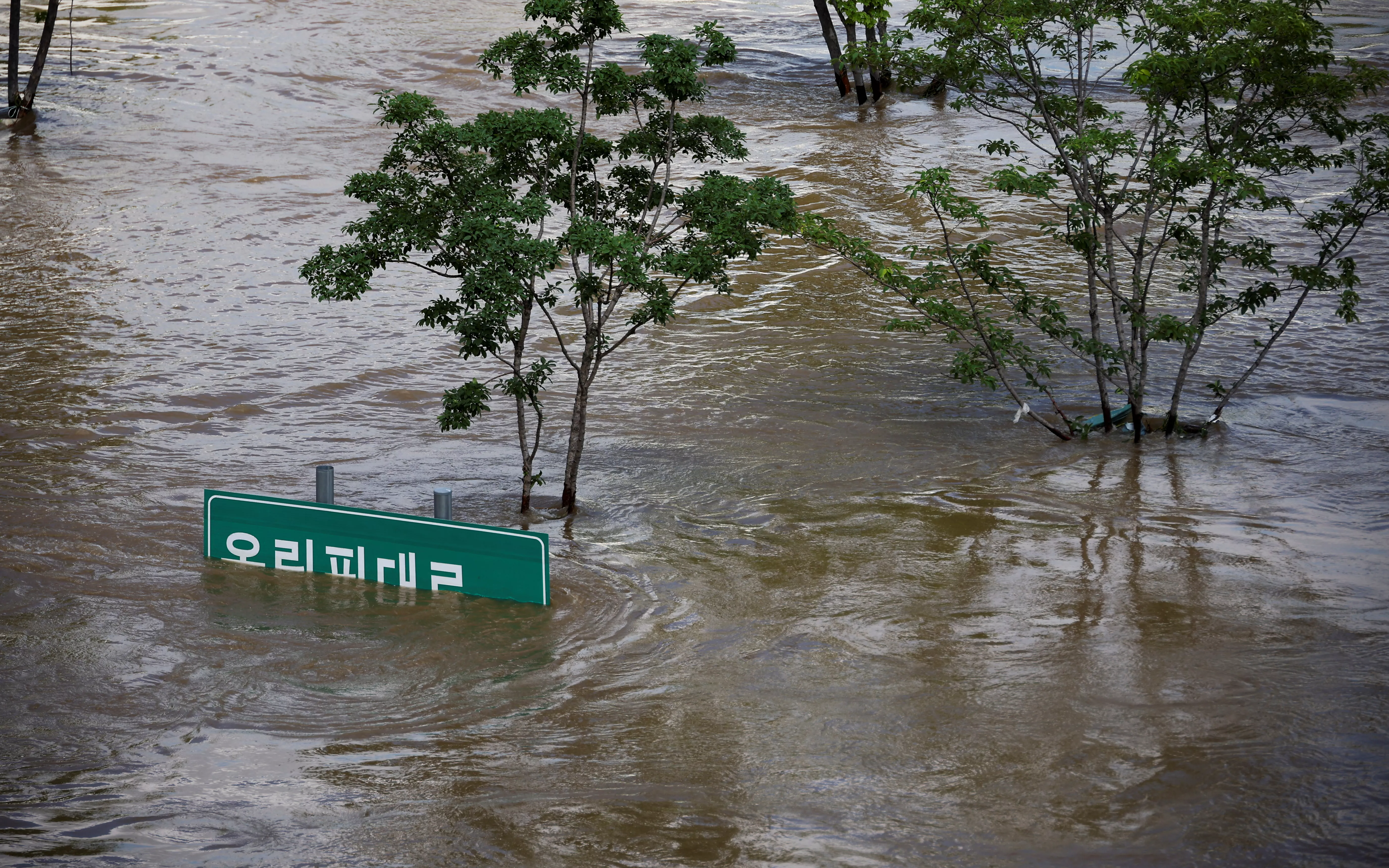 Kim Hong-Ji / Reuters