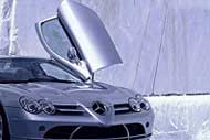 Mercedes обнародовал первую информацию о суперкаре SLR