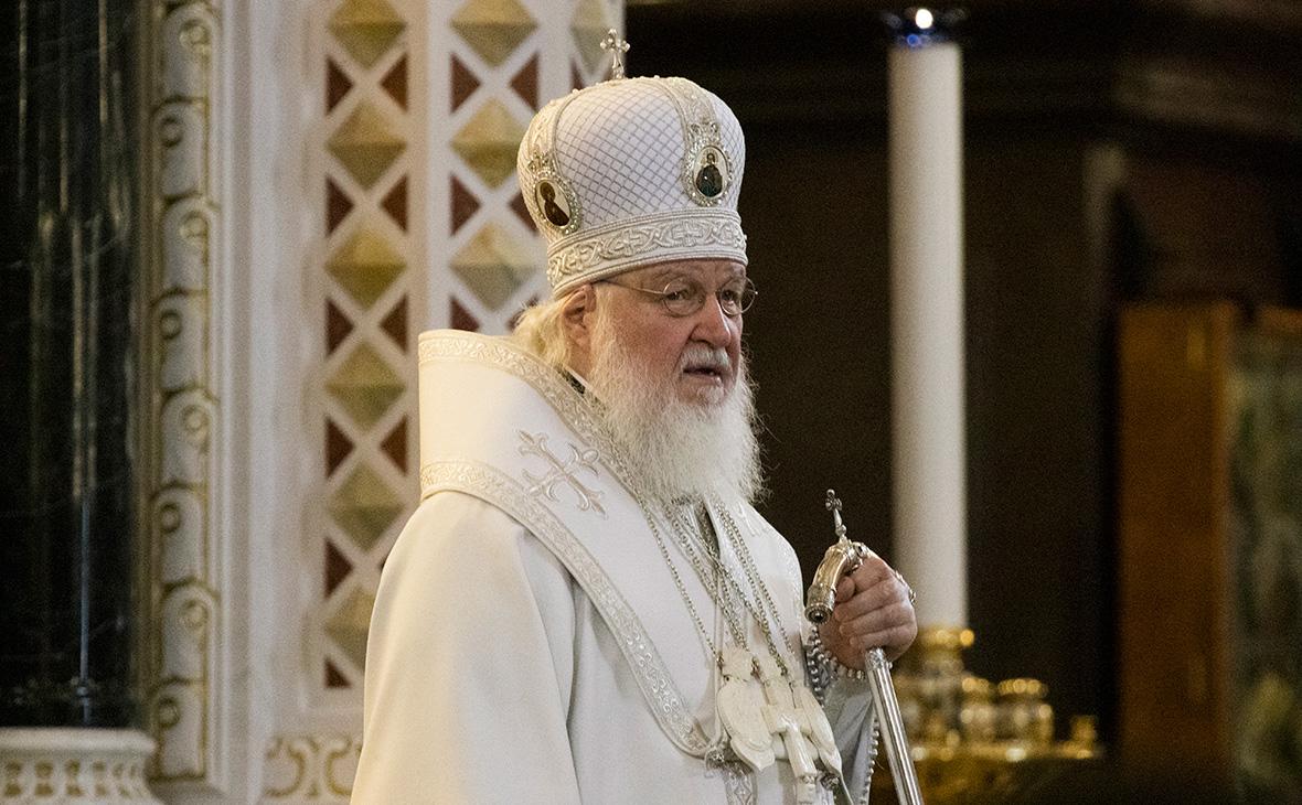 Патриарх Кирилл увидел угрозу существования России"/>














