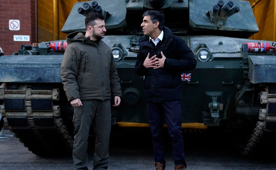 Andrew Matthews / Getty Images