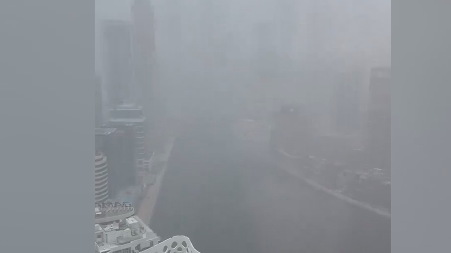 Шквал и ливень в Дубае: кадры нового потопа в городе