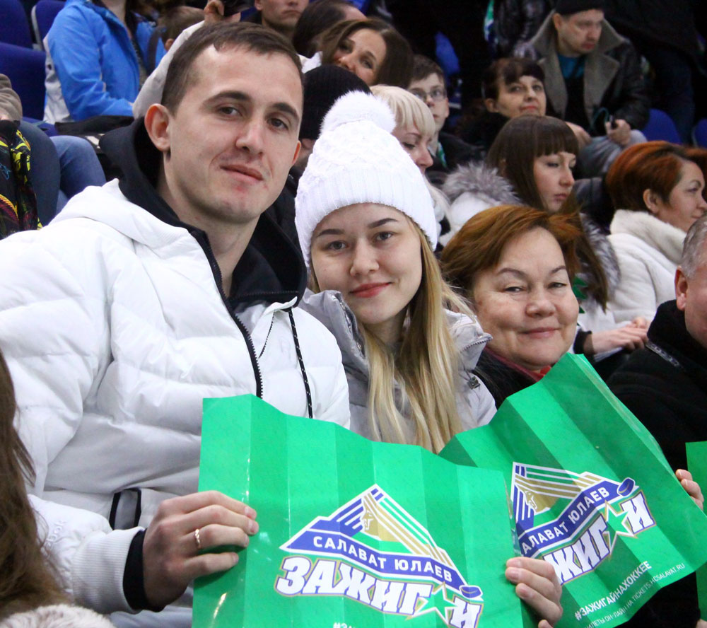 Продажа Андрея Лунева (на фото с женой) принесла уфимскому клубу рекордные 3,5 млн евро,&nbsp;