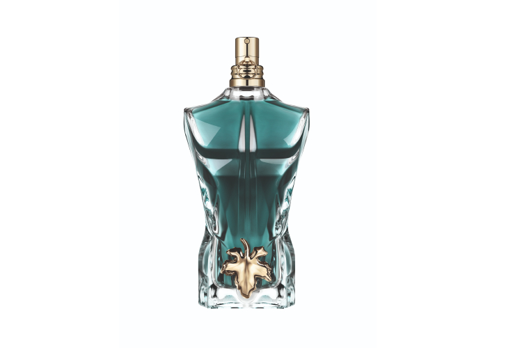 Восточный аромат Le Beau Eau de Toilette, Jean Paul Gaultier для мужчин с нотами бергамота, бобов тонка и кокосовой пальмы, от 5880 руб. (Золотое яблоко)