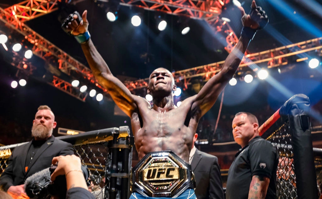 Carmen Mandato / Getty Images