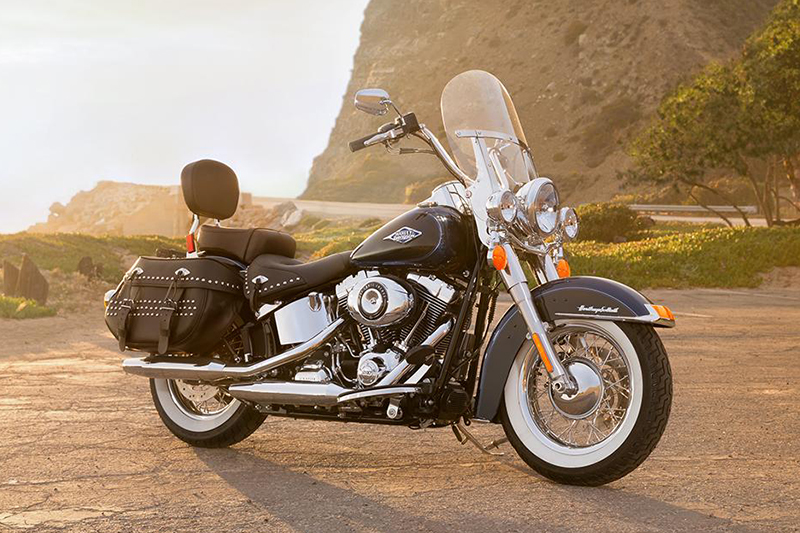 Мотоцикл Harley-Davidson FLSTC FLSTC 103 ANV

Примерная стоимость: от 1 млн руб.

Владелец: министр финансов РФ Антон Силуанов.

Некоторые чиновники не чужды байкерской романтики.

