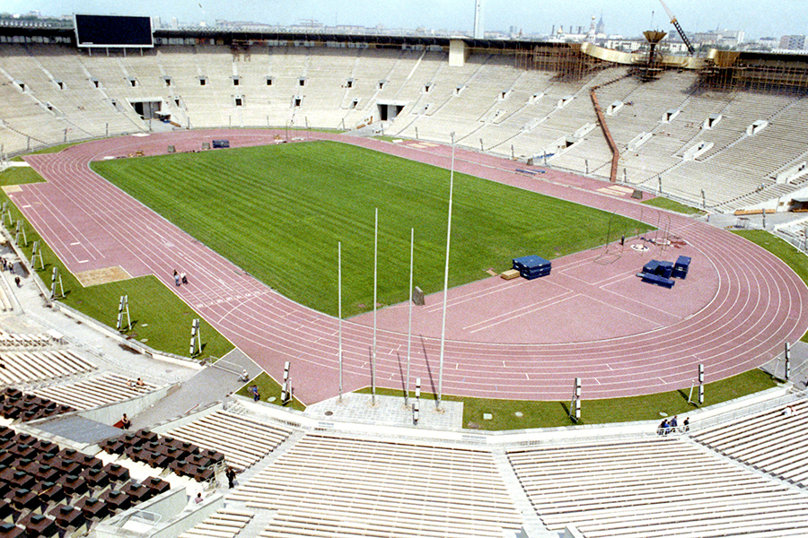 К Олимпиаде-80 его реконструировали, расширив, в&nbsp;том числе, дорожки для&nbsp;бега. Именно со&nbsp;стадиона в&nbsp;&laquo;Лужниках&raquo; взлетал знаменитый олимпийский мишка.