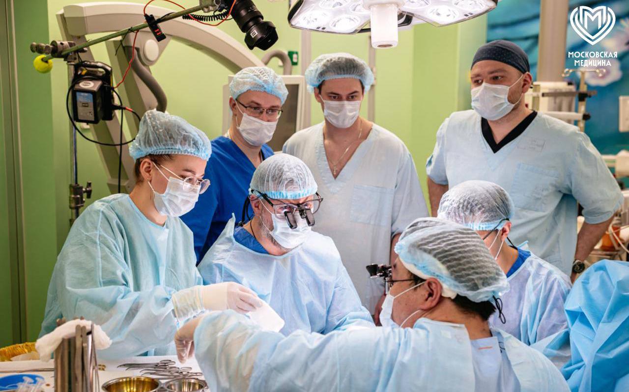 В Москве начали проводить операции по пересадке кистей рук