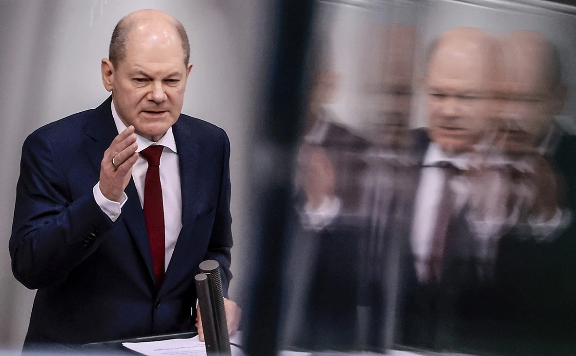 Hannibal Hanschke / Getty Images