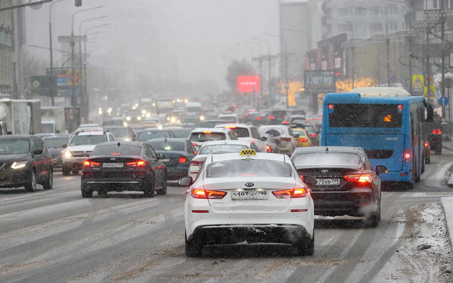 Когда в Москве ожидается пик «предновогодних пробок». ЦОДД все рассказал