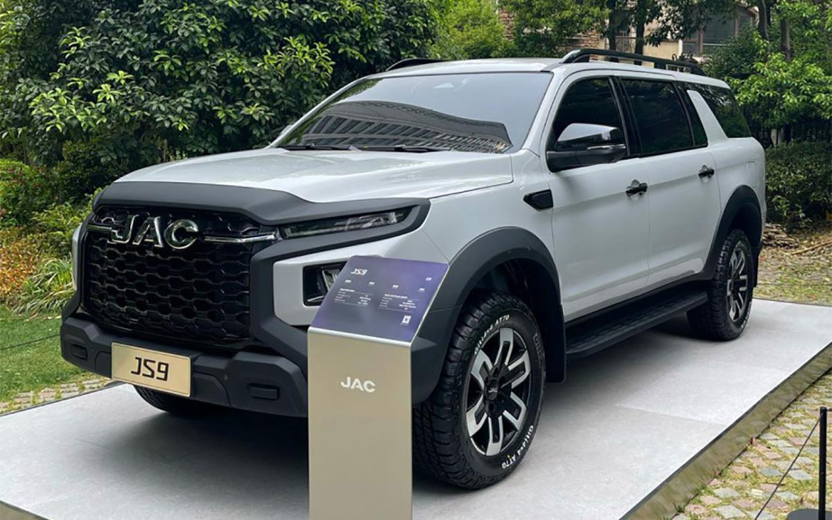 JAC JS9