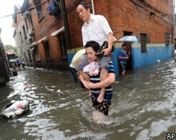 Юг Китая затопило: более 130 погибших, миллионы эвакуированных
