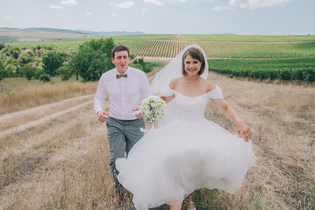 От бокала игристого до общего дела: история любви виноделов Логуновых